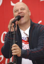 Michael Chiklis