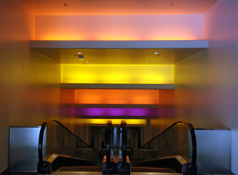 Licher über Rolltreppe