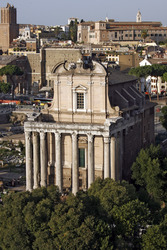 Tempio di Antonino e Faustina / Tempel des Antoninus Pius und der Faustina