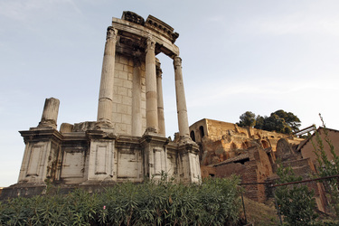 Tempio di Vesta / Tempel der Vesta