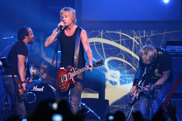 Raul Ruutu, Samu Haber, Janne Kärkkäinen (Sunrise Avenue)