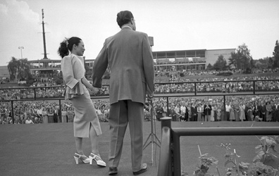 Michi Tanaka, Viktor de Kowa