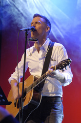 Bryan Adams