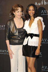 Sigourney Weaver, Zoe Saldana