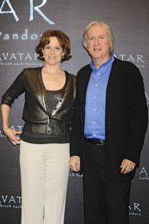 Sigourney Weaver, James Cameron