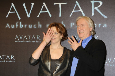 Sigourney Weaver, James Cameron