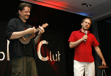 Nico Walser, Thommi Baake