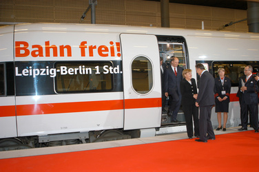 Angela Merkel, Klaus Wowereit