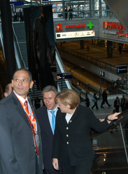 Klaus Wowereit, Angela Merkel
