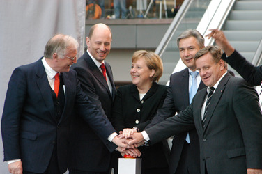 Günter Verheugen, Wolfgang Tiefensee, Angela Merkel, Klaus Wowereit, Hartmut Mehdorn