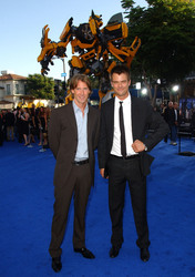 Michael Bay, Josh Duhamel