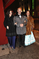 Oliver Hirschbiegel mit Begleitung