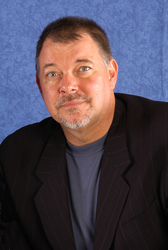 Jonathan Frakes