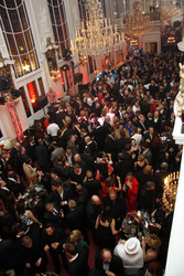 Tanzsaal mit Gästen