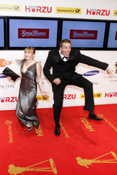 Jasmin Schwiers, Jan van Weyde