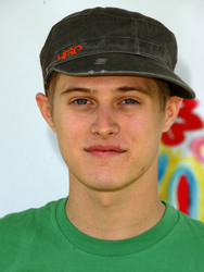 Lucas Grabeel