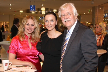 Christine Zierl, Britta Seggers, Carlo von Tiedemann