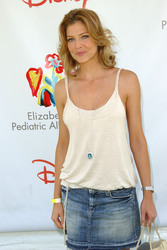 Tricia Helfer