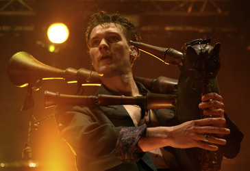 Flex der Biegsame / Marco Ernst-Felix Zorzytzky