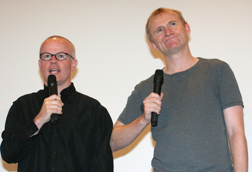 Gary Jones, Dean haglund