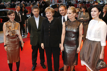 Maja Ostaszewska, Joachim Sauer, Angela Merkel, Andrzej Chyra, Magdalena Cielecka, Danuta Stenka