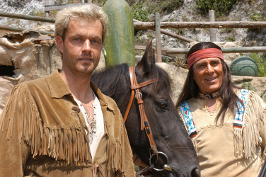 Joachim Kretzer, Gojko Mitic