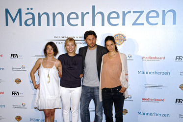 Jana Pallaske, Nadja Uhl, Regisseur Simon Verhoeven, Liane Forestieri