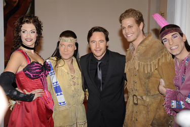 Michael Bully Herbig mit dem 'Der Schuh des Manitu'-Cast