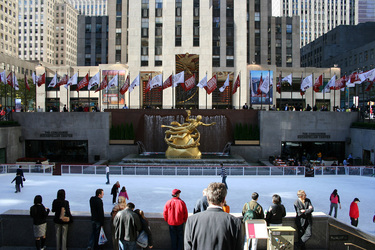 Eislaufbahn vor dem Rockefeller Center