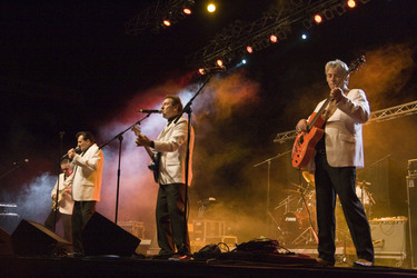 The Shadows feat. Bruce Welch