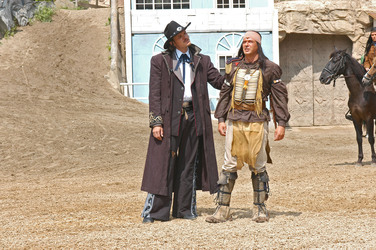 Götz Otto, Joshy Peters