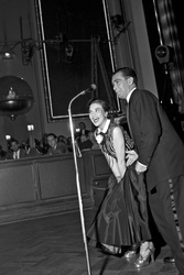 Rita Paul, Bully Buhlan