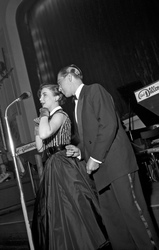 Rita Paul, Bully Buhlan