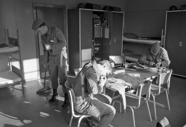 Reinigung und Instandhaltung der Stube und der persönlischen Ausrüstung