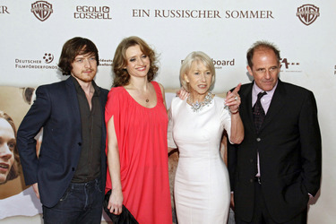 James McAvoy, Anne-Marie Duff, Helen Mirren, Michael Hoffman
