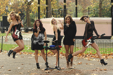 Una Healy, Vanessa White, Mollie King, Rochelle Wiseman, Frankie Sandford (The Saturdays)