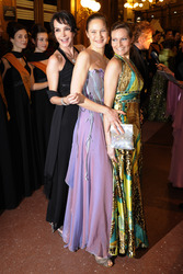 Anouschka Renzi, Jeanette Hain, Dominique Voland