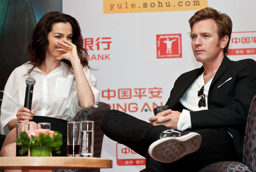 Ayelet Zurer, Ewan McGregor
