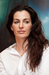 Ayelet Zurer