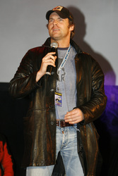 Michael Shanks