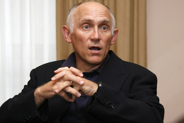 Armin Shimerman