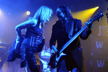 Anna Loos, Jäcki Reznicek (Silly)