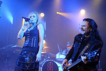 Anna Loos, Jäcki Reznicek (Silly)