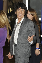 Ron Wood (The Birds, The Creation, The Jeff Beck Group, Faces, The Rolling Stones, The New Barbarians)