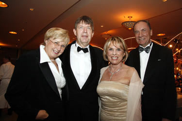 Jörg Gudzuhn mit Frau Christel, Luise Lunow mit Mann Ekhardt