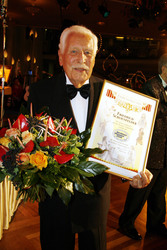 Friedrich Schoenfelder