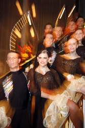 Tanzformation 'Allround Dance Company' von Ariane Schiessler