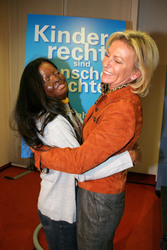 Hasina Akter, Sabine Christiansen