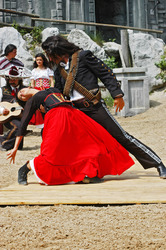 Clara Vélez, Anderson Farah