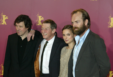 Stephen Rea, John Hurt, Natalie Portman, Hugo Weaving
